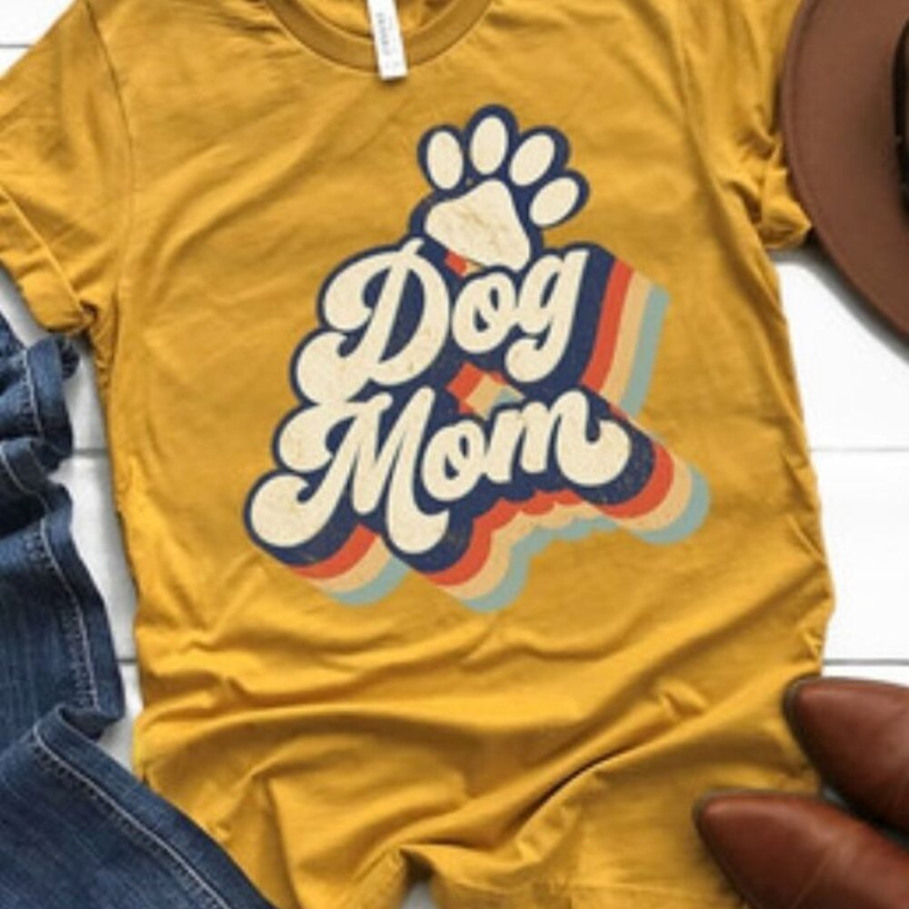 Vintage Dog Mom‎ T-Shirt Mustard Color Comfort Colors for dog lovers Crew neck